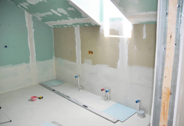 Best Emergency Mold Remediation  in Tinton Falls, NJ